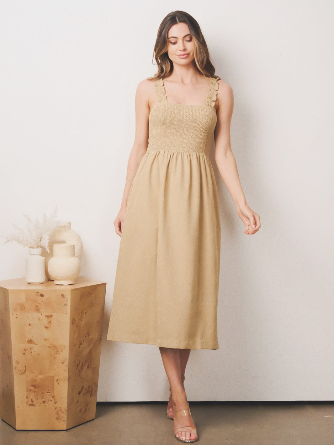 Sleeveless Pockets Smock Midi Dress – Chasing the Fun