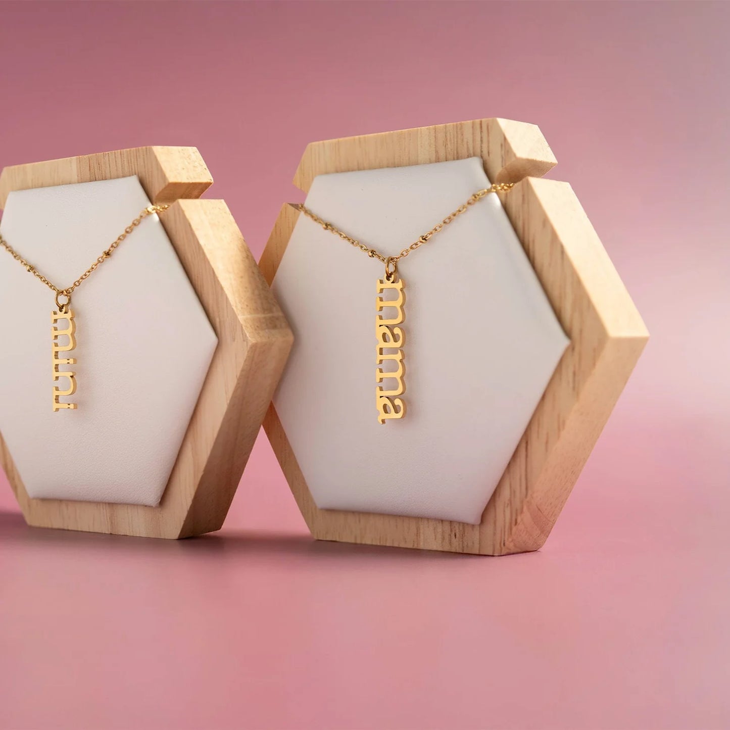 Mama Necklace