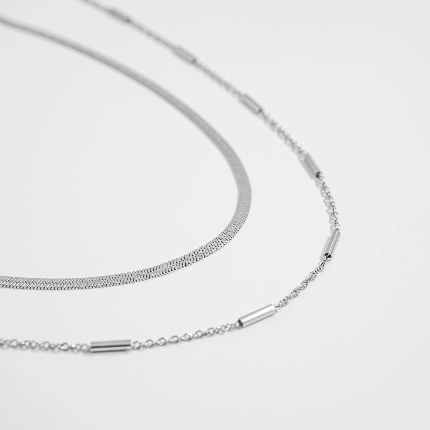 Satellite Bar Chain Necklace